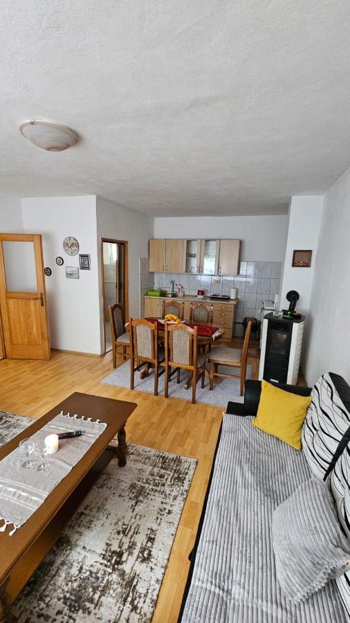 Apartman Naza Kulen Vakuf Exterior photo